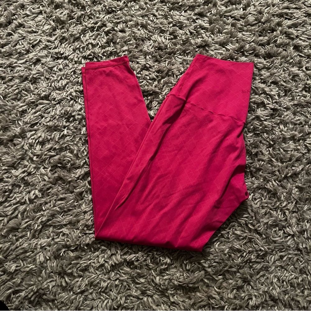 Shefit Boss Performance Leggings Sz Luxe In Berry Pink size medium